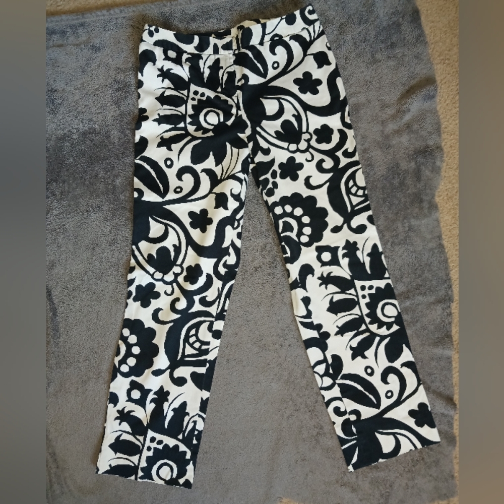 Harold's Monochrome Capris